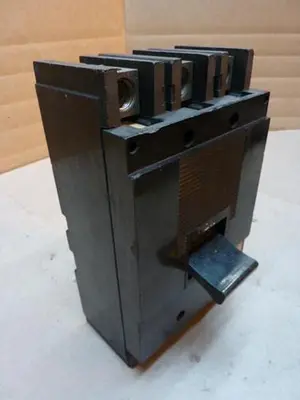 USED SQUARE D 997317