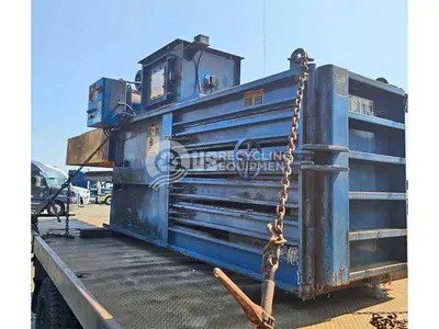 USED SELCO HV-615 CLOSED DOOR HORIZONTAL WITH CONVEYOR
