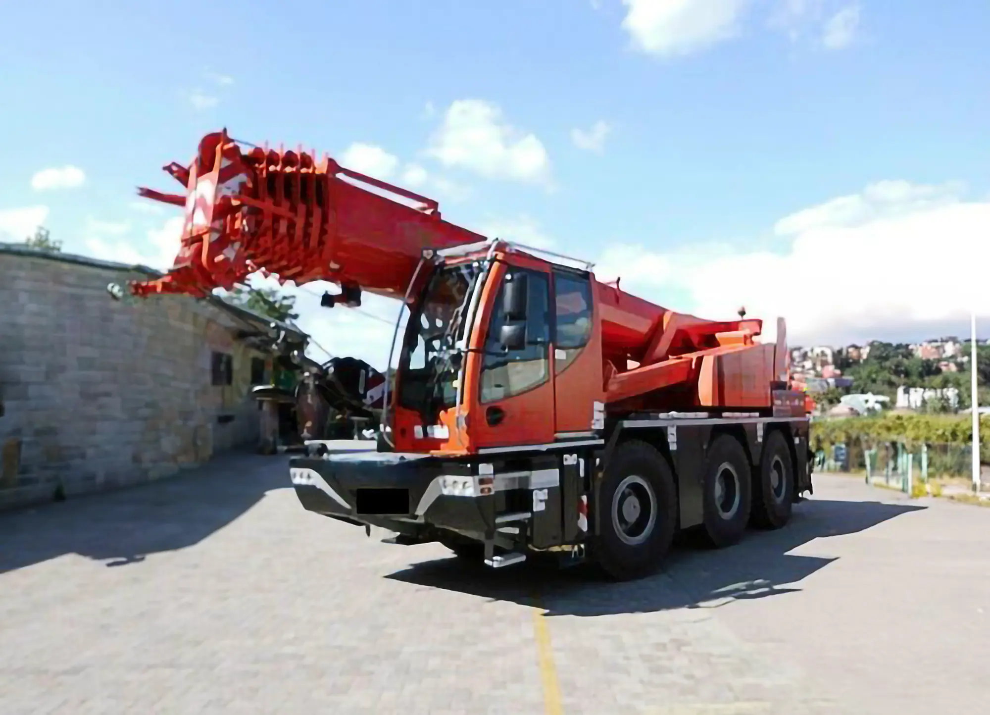 Used 2014 LIEBHERR LTC 1045-3.1 Rough Terrain Cranes Texas US | Uriquip #1421148