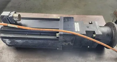 USED INDRAMAT MDD093C-N-030-N2M-110GA1