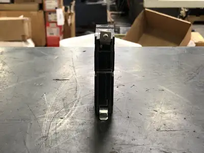 USED SQUARE D QOB115