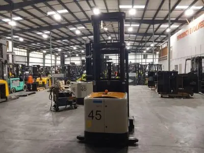 USED 2018 CROWN SP4050-30