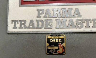 DAKE TM Vertical Band Saws | Mohawk Machinery (7)