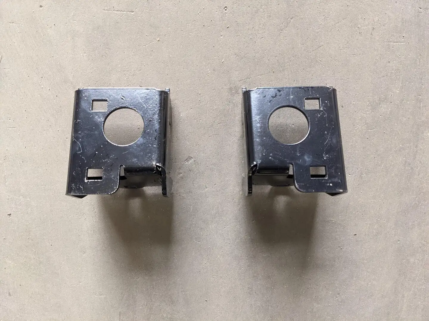 Old Style Brackets, Left Side