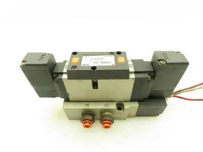 SMC VFS3300-3FZ Solenoid Valve Pneumatic Air AC94-136V 3/8" Ports