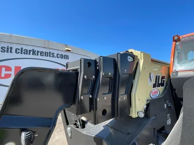 USED 2023 JLG 1075