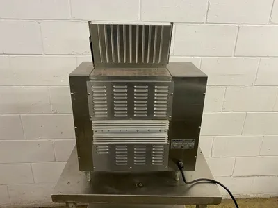 152-0368 Roundup VHB Vertical Broiler