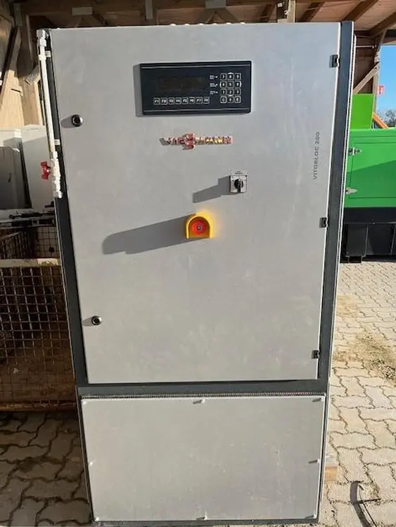 Used 2015 VIESSMANN VITOBLOC 200 EM-70/115 Generators DE | UCY Industrial GmbH #450835