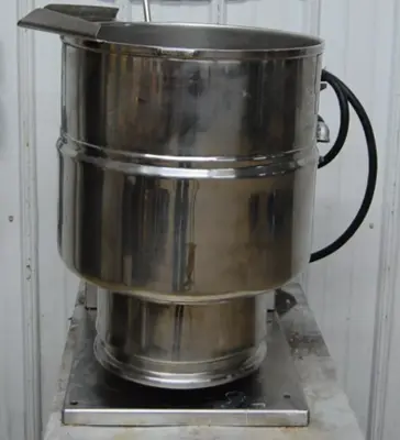 142-1135 Groen TDB-40 Qt Steam Jacketed Tilt Electric Soup Kettle