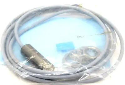 NEW CONTRINEX DW-AD-701-M18-303 INDUCTIVE SENSOR DWAD701M18303