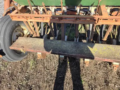 USED 1986 JOHN DEERE 7000