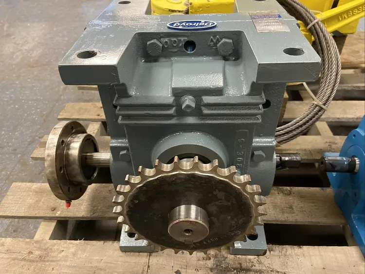 Used DELROYD WORM E40-089-B4 Speed Reducers | Surplus Asset Holdings #1204467