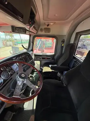 USED 2014 PETERBILT 386