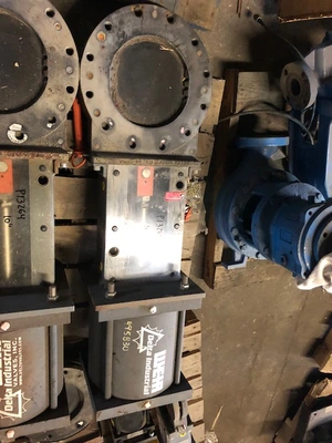 10" Delta Industrial 150-10-SS-17.4-E5/1-PC-F16-F17-F18  Pneumatic Knife Gate Valve