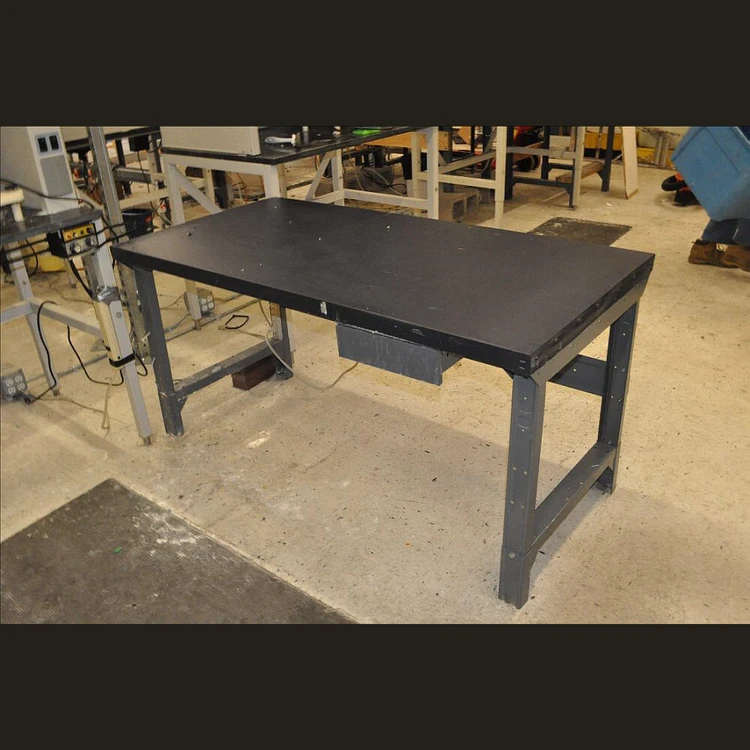 Used _UNKNOWN_ _UNKNOWN_ Work Benches Nebraska US | Savona Equipment LTD #1167643
