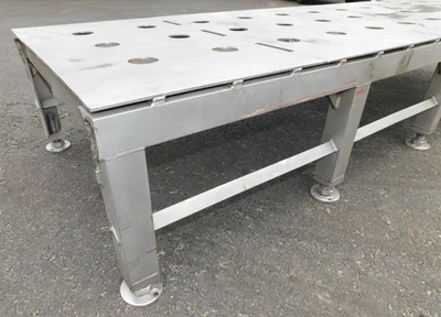 USED STAINLESS STEEL PLATFORM 40" X 128.5"