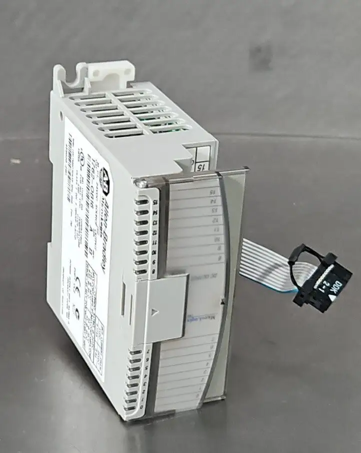 USED Allen-Bradley Allen-Bradley 1762-OB16.