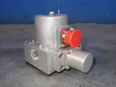 USED PERFECTION SERVO/MOOG D765606
