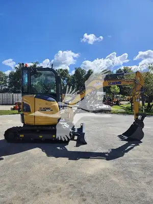 USED 2023 XCMG XE35U