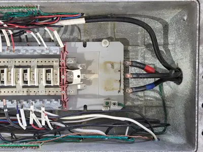 Used APPLETON XPE32252B.I146 Switchgears British Columbia CA | Lenmark #1427000