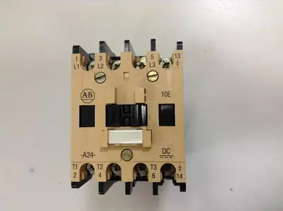 USED ALLEN BRADLEY 100-A24NZ.3 SER B