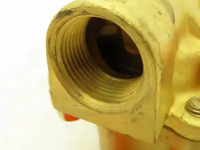Asco 8210B78 Solenoid Valve 1"NPT 10-300PSI 120VAC 50-60 Hz 16.7 Watts