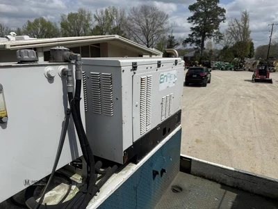 Used 2016 FREIGHTLINER BUSINESS CLASS M2 106 Reefer Trucks Tennessee US | Moore Equipment #1516696