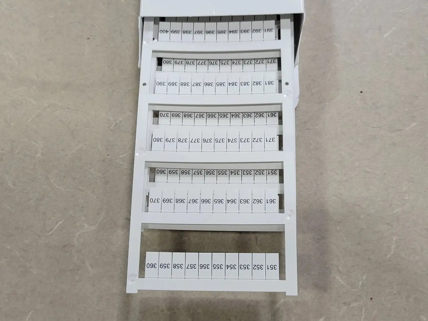 NEW ALLEN-BRADLEY 1492-MS6X12H351-400