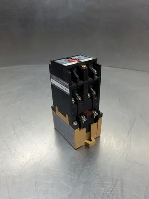 Allen Bradley 700-PBOO (700-P000A1) AC Industrial Control Relay. 4D-31