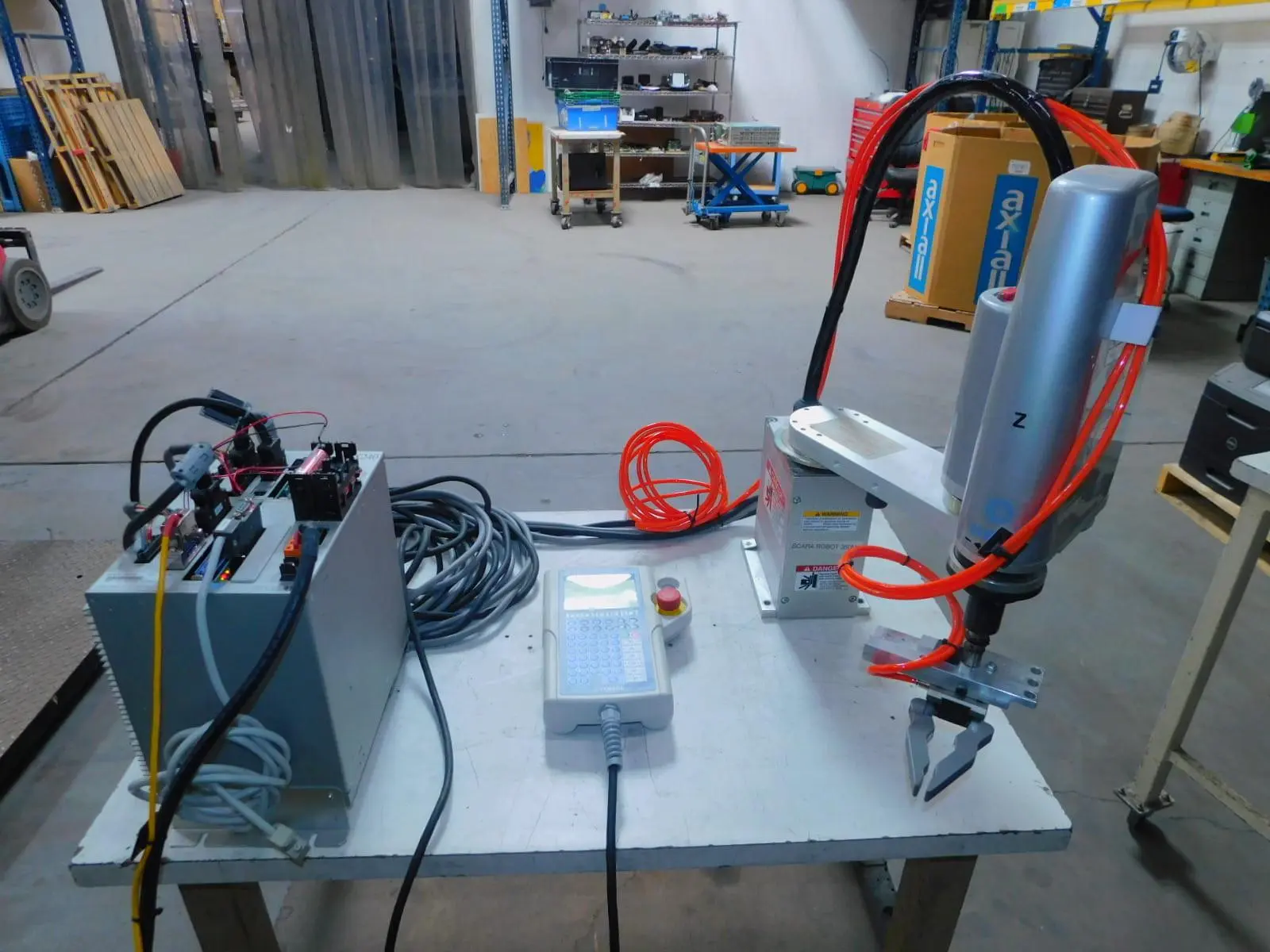 Used YAMAHA YK350XH Robots Texas US | Aucto #1454490