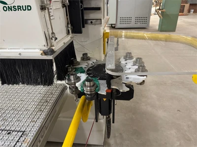 Used 2008 C.R. ONSRUD "96C18" CNC Routers North Carolina US | MachineryMax #1352175