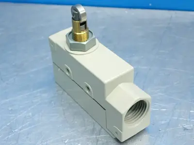 New | in-Stock OMRON ZEQ222S Relays & Switches | HGR 24 #739518