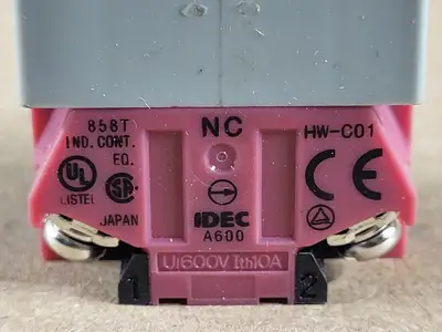 NEW IDEC ABW111-B,G,R