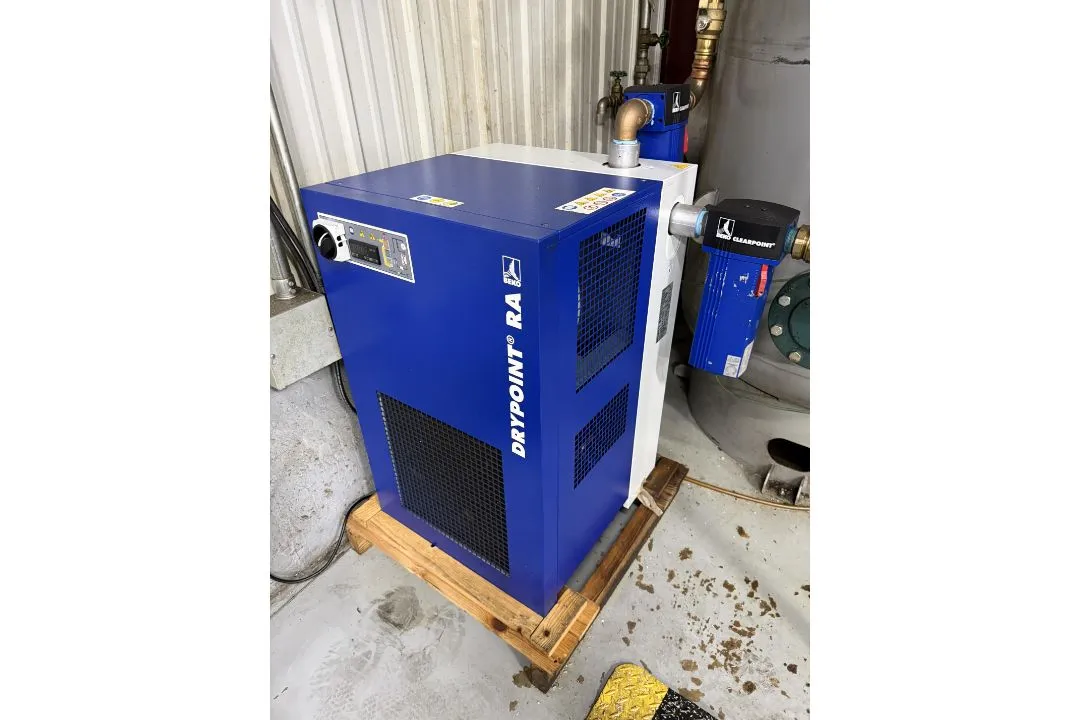 Used _UNKNOWN_ _UNKNOWN_ Refrigerated Air Compressor Dryers Utah US | KD Auctions #1553922