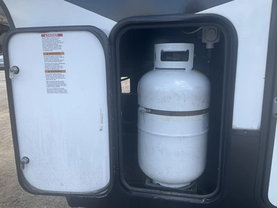 Used 2021 MILESTONE 377MB Campers, Caravans, Motorhomes Michigan US | Miedema Asset Management Group #1335040