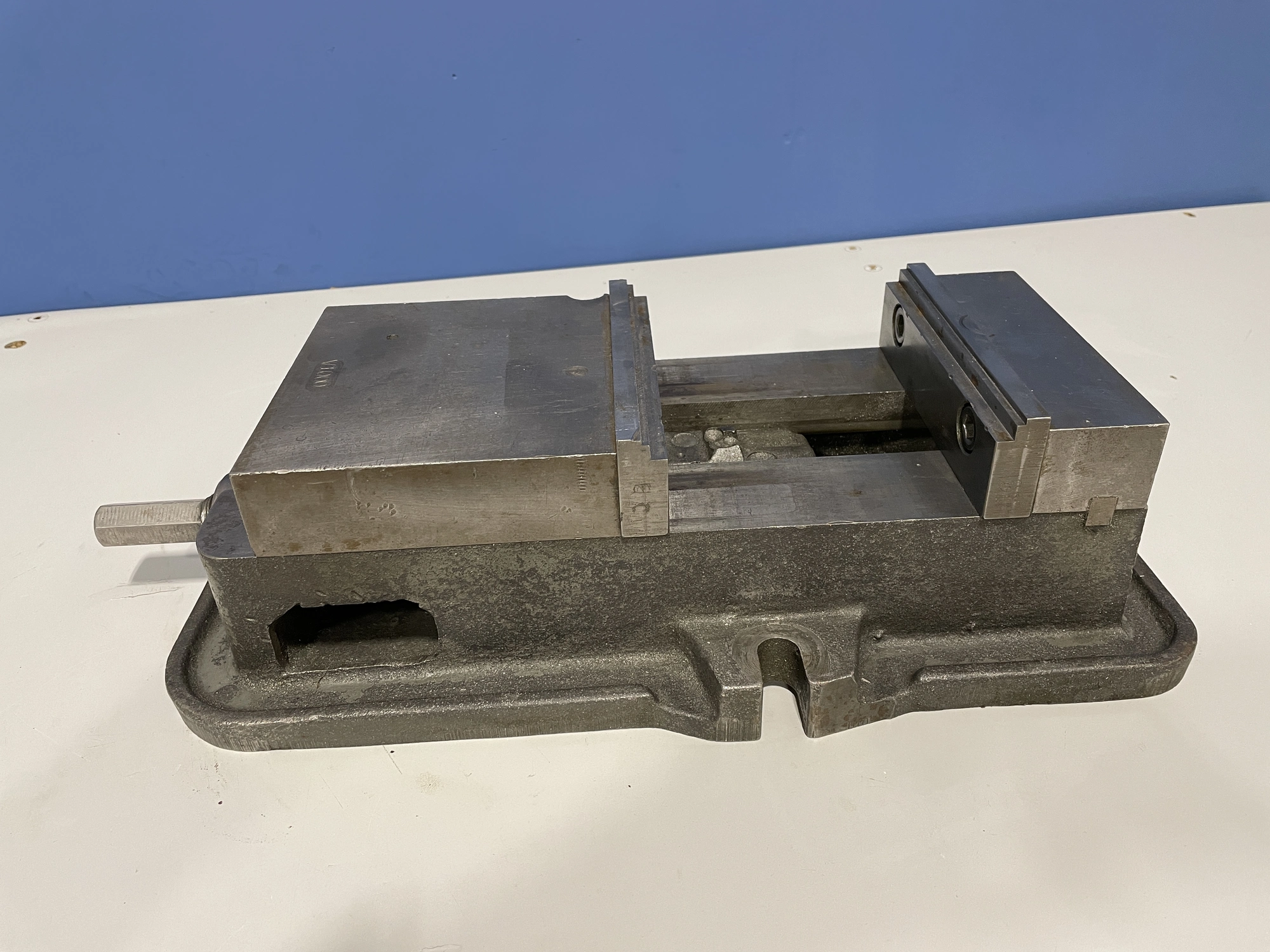 USED KURT D60