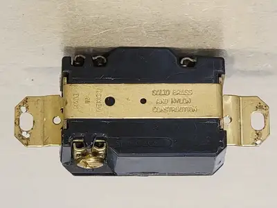 USED LEVITON WC596/94-1