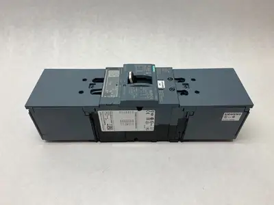 USED SIEMENS CIRCUIT BREAKER 3-POLE 125 BREAKING CAPACITY