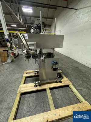 USED Inline Filling Systems Inline Filling Systems Capper, Model Computorque Inline Capper