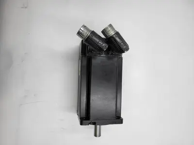 Used ALLEN-BRADLEY ALLEN BRADLEY KINETIX INVERTER DUTY AC SERVO MOTOR MPL--B330P-SK72AA - 460V 5000 RPM 1.8/2.4 KW/HP Servo Motors | ND Industrial Surplus #1215764