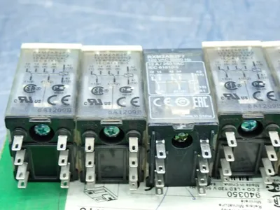 NEW SCHNEIDER ELECTRIC RXM2AB2F7