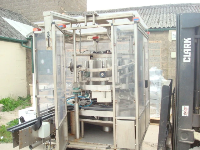 1.6L/3L Mather & Platt 12 Head Rotary Filler