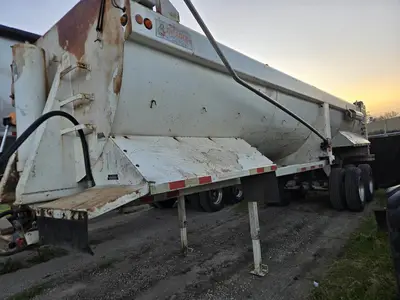 USED 2009 DRAGON 28FT