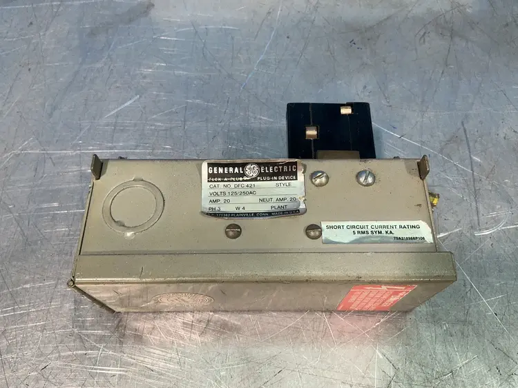 Used GENERAL ELECTRIC DFC421 Bus Bars & Plugs Ohio US | HGR 24 #1358967