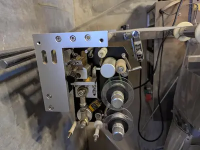 Flow Packer with Bucket Infeed