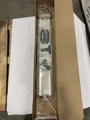 Waldmann SAHQ 66 LED Tube Machine Light 30W 4000k 37.6” L x 7.4” W -NIB