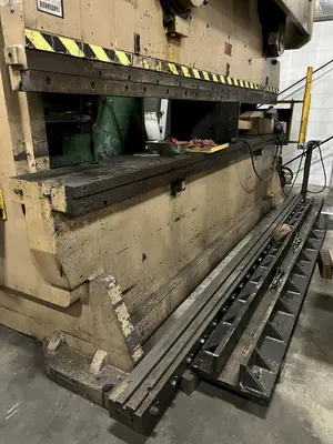 Used 1998 STANDARD INDUSTRIAL AB400-12 Press Brakes Wisconsin US | Myers Technology Co., LLC #1545542