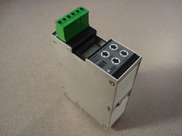 Moore RIY/R0-0-300F/4-20MA/12-42DC RTD Transmitter Used