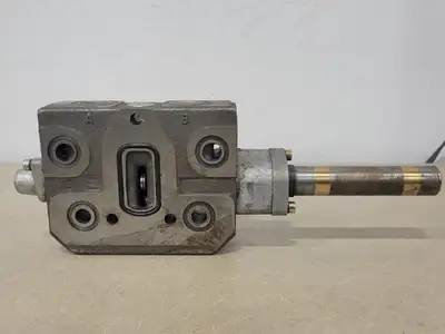 Hydraulic Valve 1235-10701