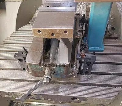 Used 2001 DMG MORI DECKEL MAHO DMU 70 EVOLUTION Vertical Machining Centers (5-Axis or More) | FRANKE CNC, LLC #1382444